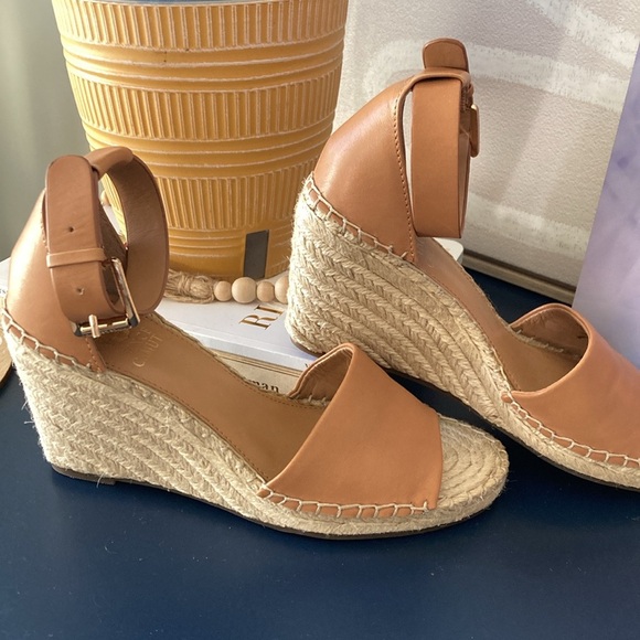 Vince Camuto Wedge sandals - Picture 7 of 10